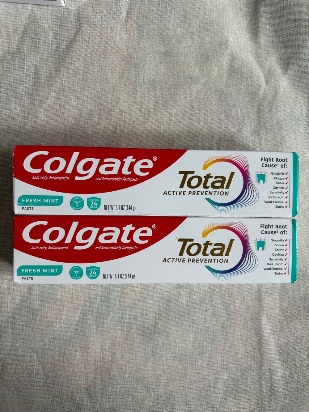 Colgate Total Active Prevention Mouthwash & Toothpaste Bundle - Picture 5 of 7